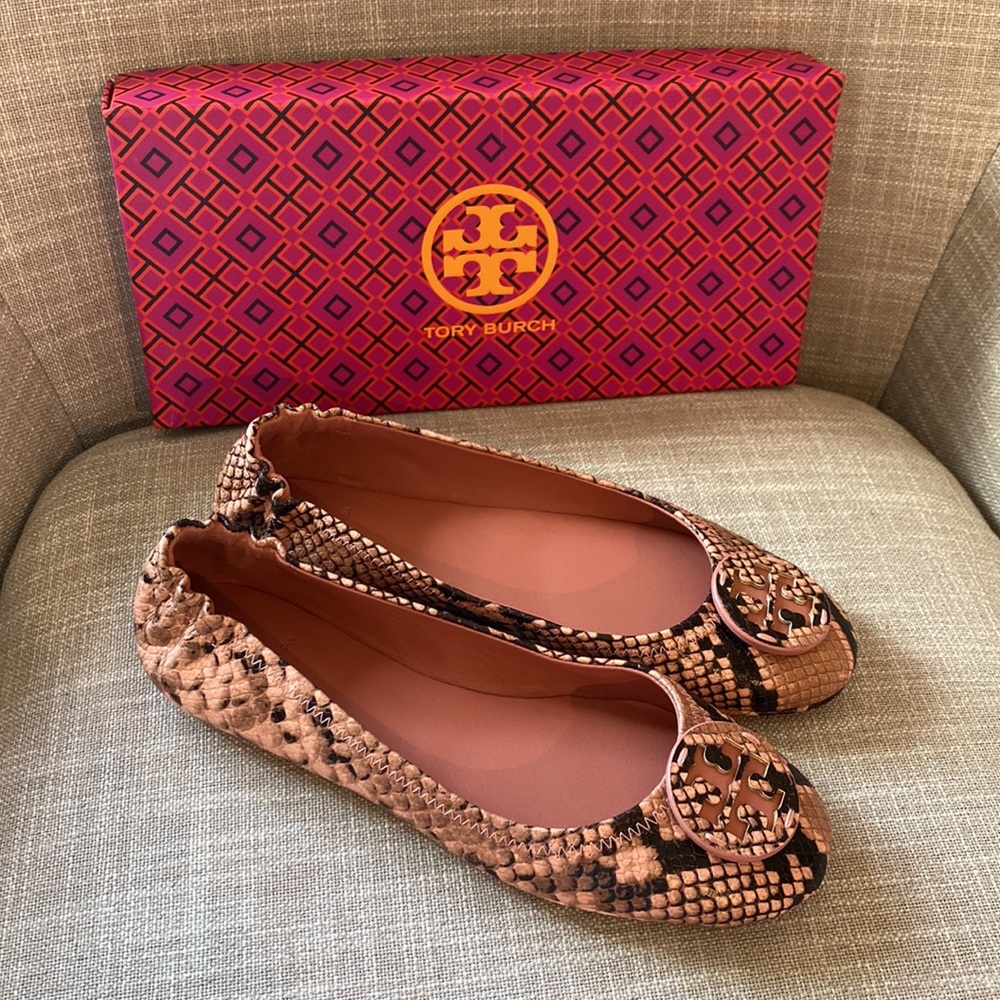 Tory Burch Minnie Travel Ballet. New, never worn. US 8. Comes with box